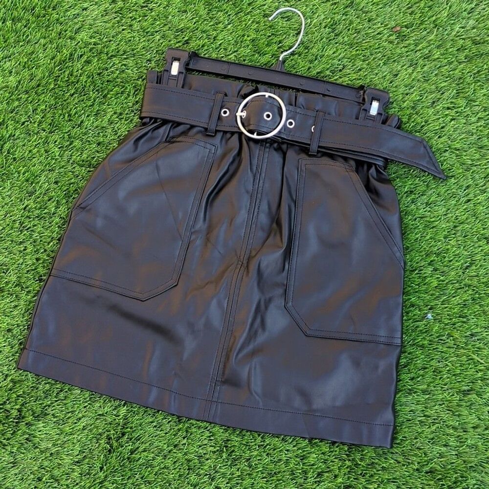Haute Mone mininfaux Leather black skirt, Small Size